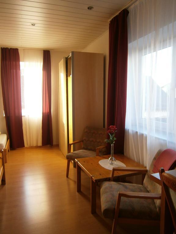 Hotel Strauss Waldbronn Pokój zdjęcie