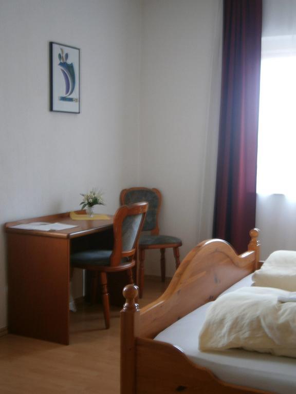 Hotel Strauss Waldbronn Pokój zdjęcie