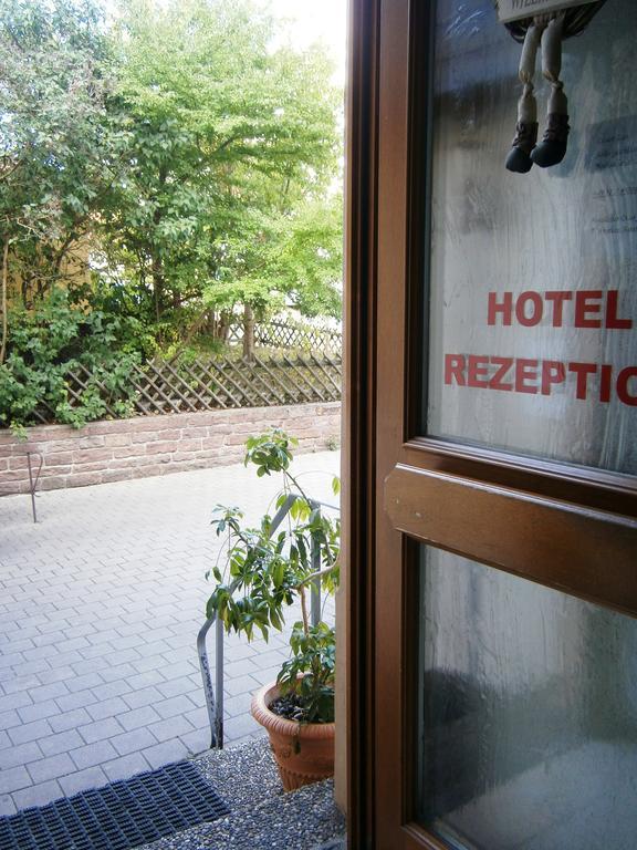 Hotel Strauss Waldbronn Zewnętrze zdjęcie