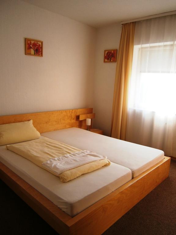 Hotel Strauss Waldbronn Pokój zdjęcie