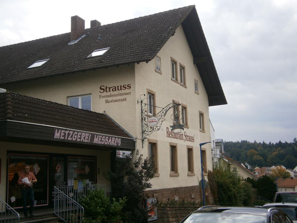Hotel Strauss Waldbronn Zewnętrze zdjęcie